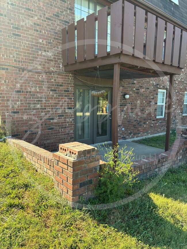 Building Photo - 7008 N Church Rd