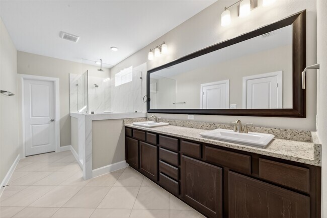 Building Photo - 3358 City Heart Ave