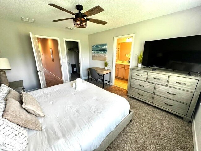 Building Photo - 4710 Terra Esmeralda Dr