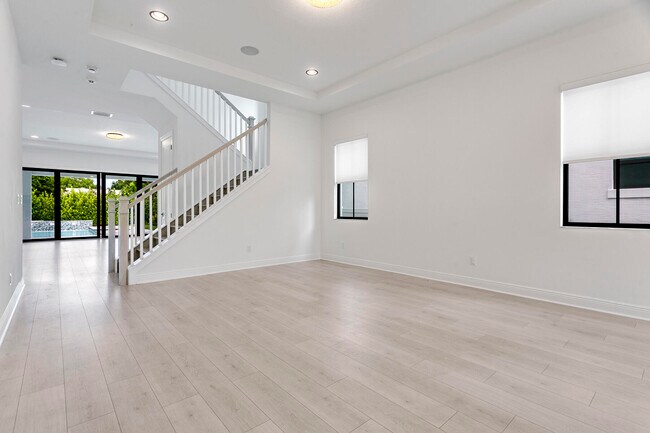 Building Photo - 13450 Artisan Cir