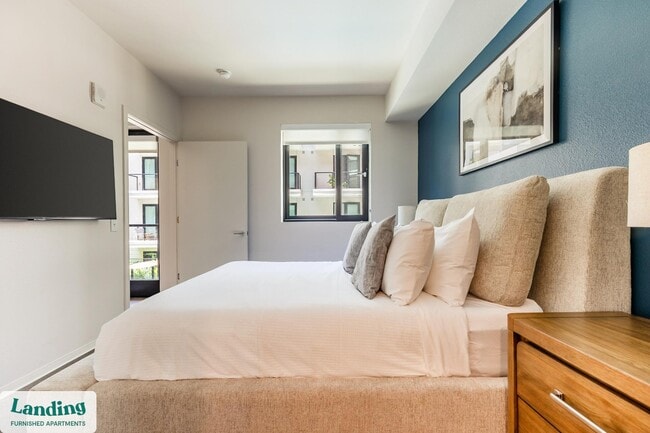 Building Photo - 372 Fourth Ave