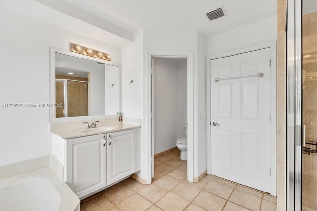 Building Photo - 12686 Little Palm Ln