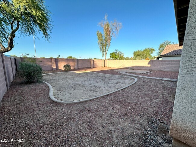 Building Photo - 15514 W Ventura St