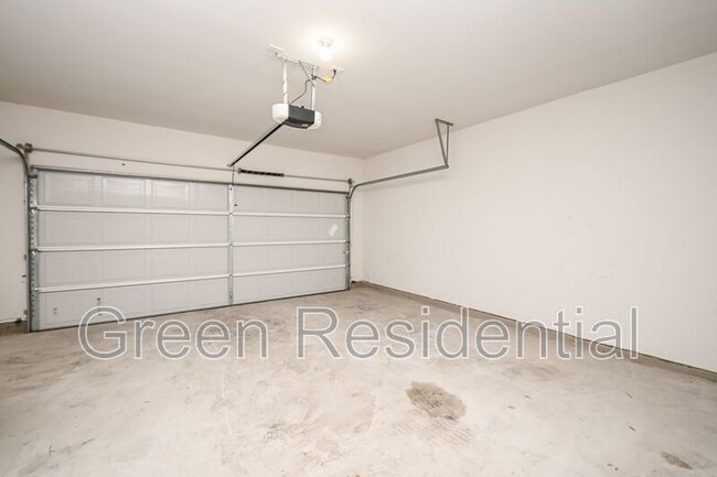 Building Photo - 24855 Goldoni Dr