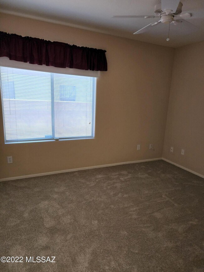 Building Photo - 11598 N Flat Iron Dr