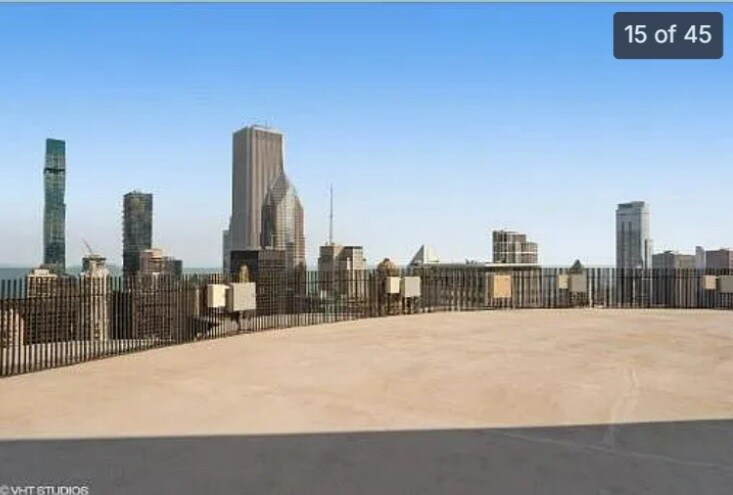 Building Photo - 300 N State St