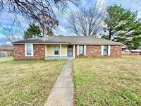 Building Photo - 4964 Barkshire Dr