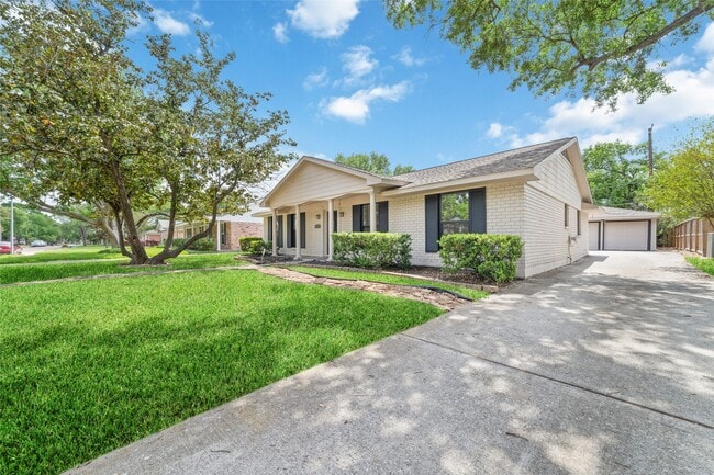 Building Photo - 5643 Cheena Dr