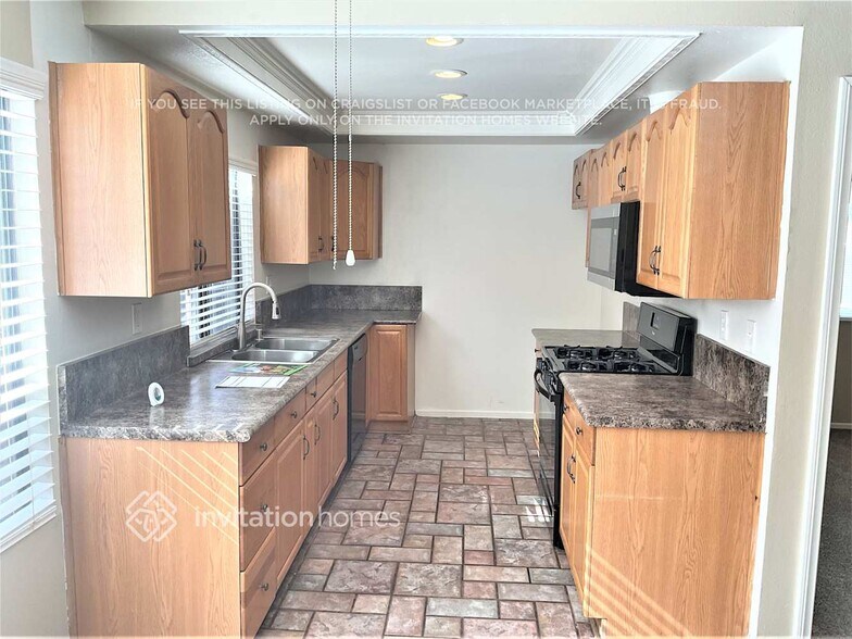 Building Photo - 1141 Canyon View Ln