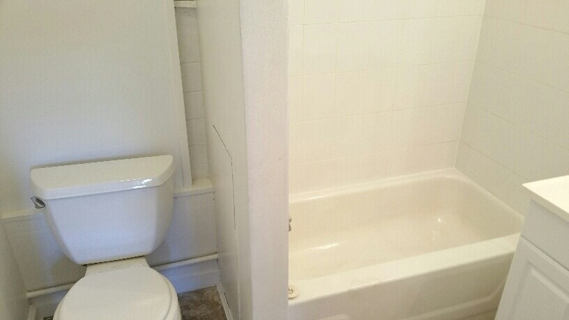 Building Photo - 1308 Sherman Ave