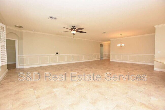 Building Photo - 1977 Wind Meadows Dr