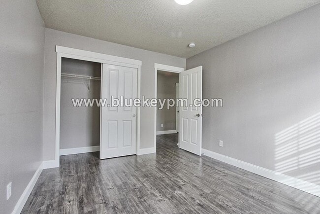 Building Photo - 4 Bed, 2.5 Bath Home in Hazel Dell with Easy Access to I-5 and Padden Pkwy