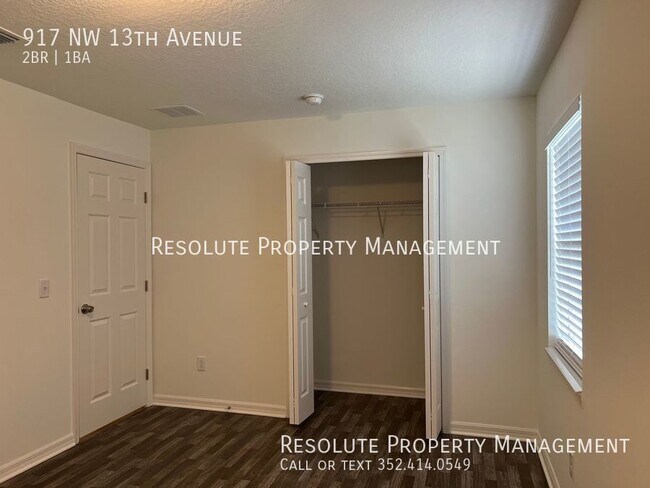 Building Photo - Newly Remodeled 2/1 - NW Ocala