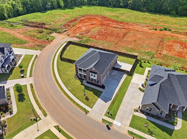 Building Photo - 8129 Tupelo Gum Trce SW