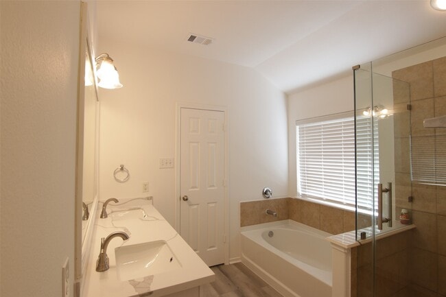 Building Photo - 25118 Hazel Ranch Dr