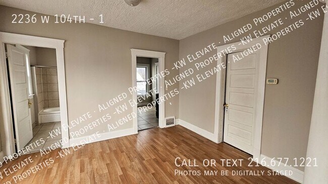 Building Photo - 2236 W 104th St