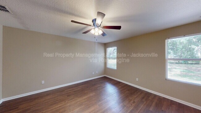 Building Photo - 711 Cahoon Rd N