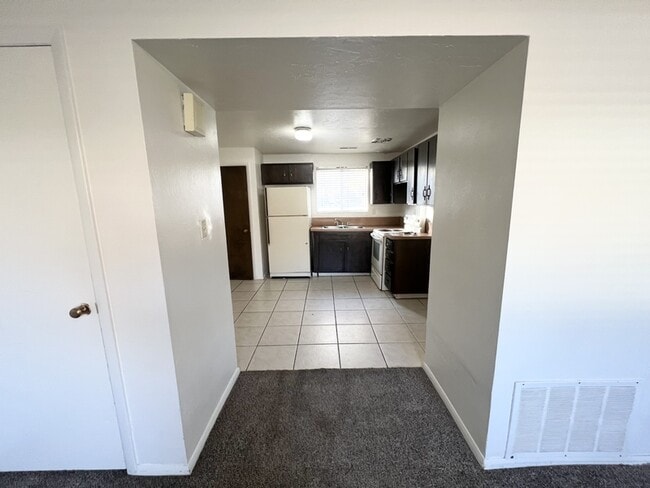 Building Photo - 1540 S 400 E