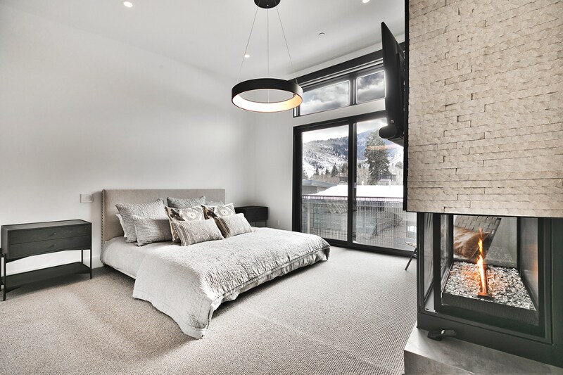 Building Photo - 3471 Ridgeline Dr