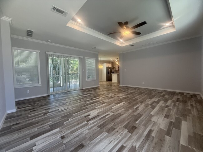 Building Photo - 5657 Camelford Ct