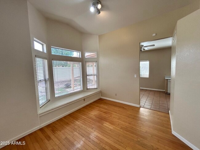 Building Photo - 1233 N Pebble Beach Dr