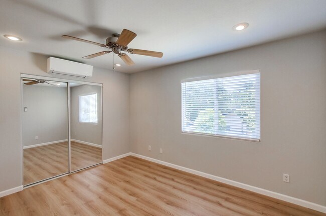 Building Photo - Wonderful SINGLE FAMILY Home with ADU over...