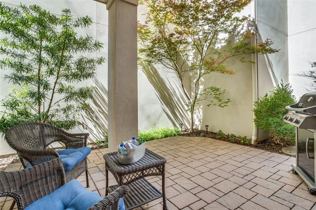 Building Photo - 4532 Normandy Ave