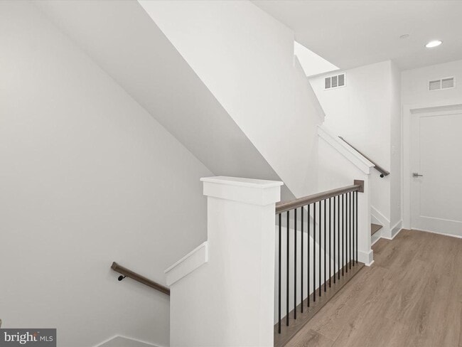 Building Photo - 14920 Dispatch St