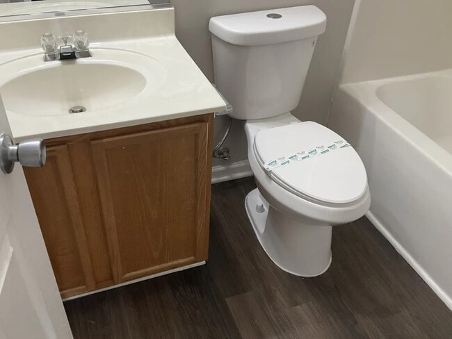 Building Photo - 328 Tanner Ct