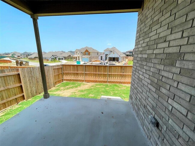 Building Photo - 173 Golden Bell Wy