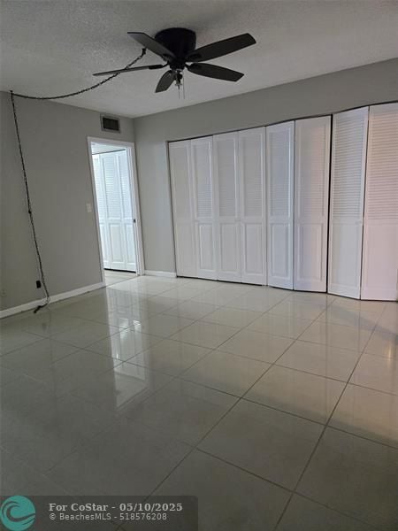 Building Photo - 3027 Swansea Crescent