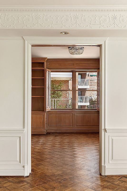 Building Photo - 50 Sutton Pl S