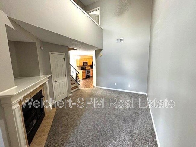 Building Photo - 9258 Lazzini Cove