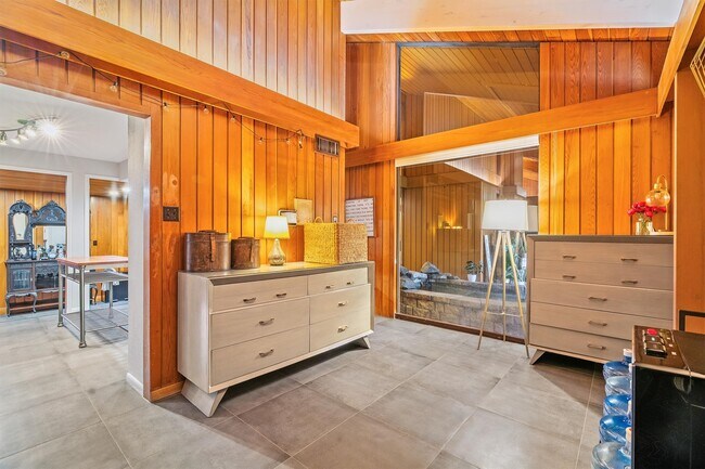 Building Photo - 29 Winged Foot Dr
