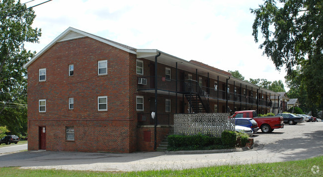 Building Photo - The Eight-Ten Apartments