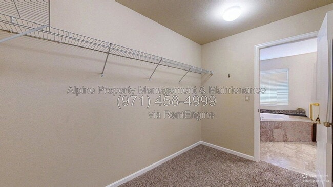 Building Photo - 9495 Northwest Ember Lane
