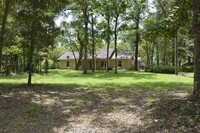 Building Photo - 3 Bedroom 2 Bath House on 4.78 Acres