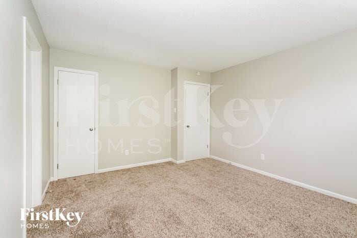 Building Photo - 7433 Redcliff Rd