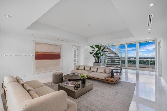 Building Photo - 1643 Brickell Ave