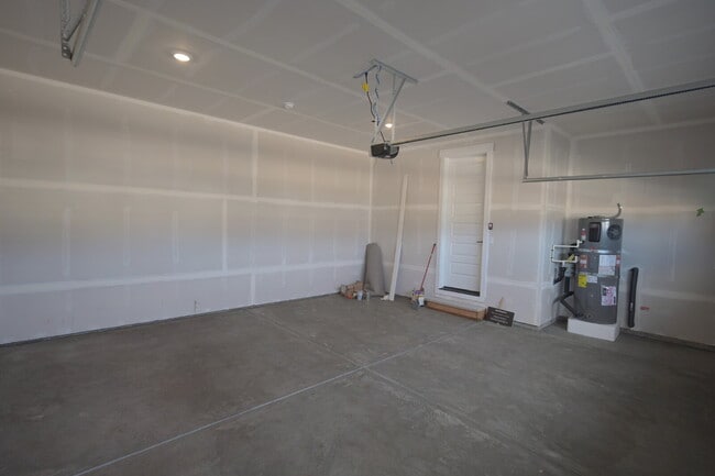 Building Photo - Brand new 2 bed 2 bath home in Rolling Hil...