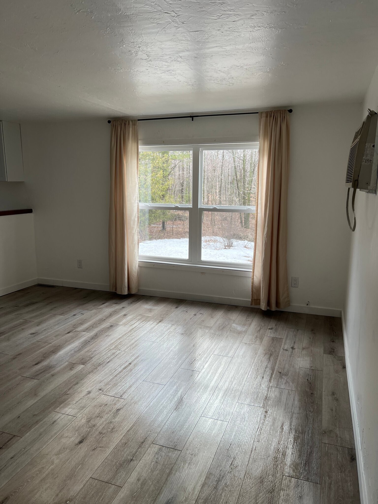 Building Photo - 6099 WI-42