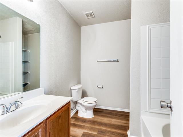 Building Photo - 1400 Royal Meadows Tr