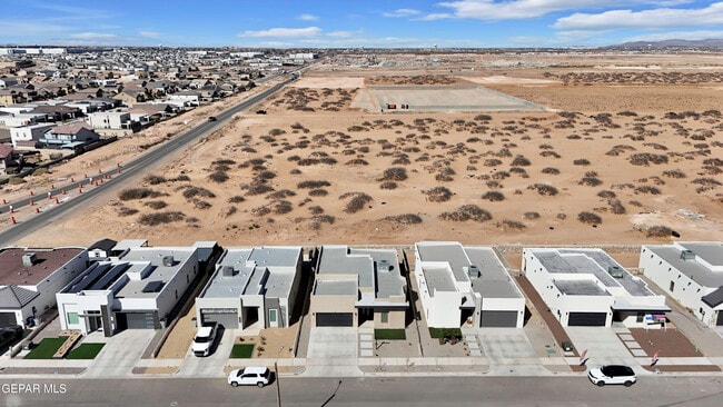 Building Photo - 12713 Captain Claudia CT