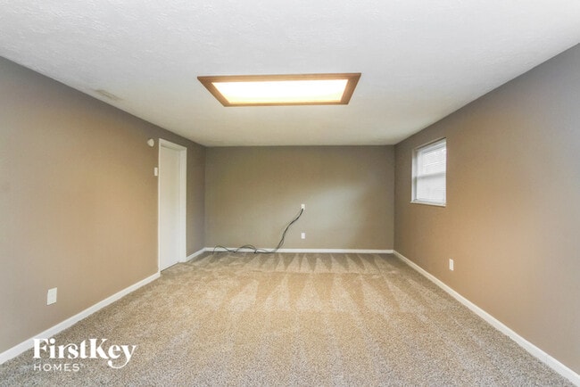 Building Photo - 1327 Fairview Dr
