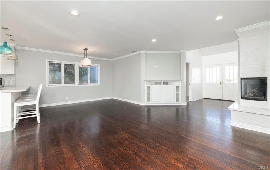 Building Photo - 1340 1st St