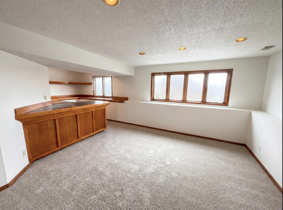 Building Photo - 14012 Underclift St NW