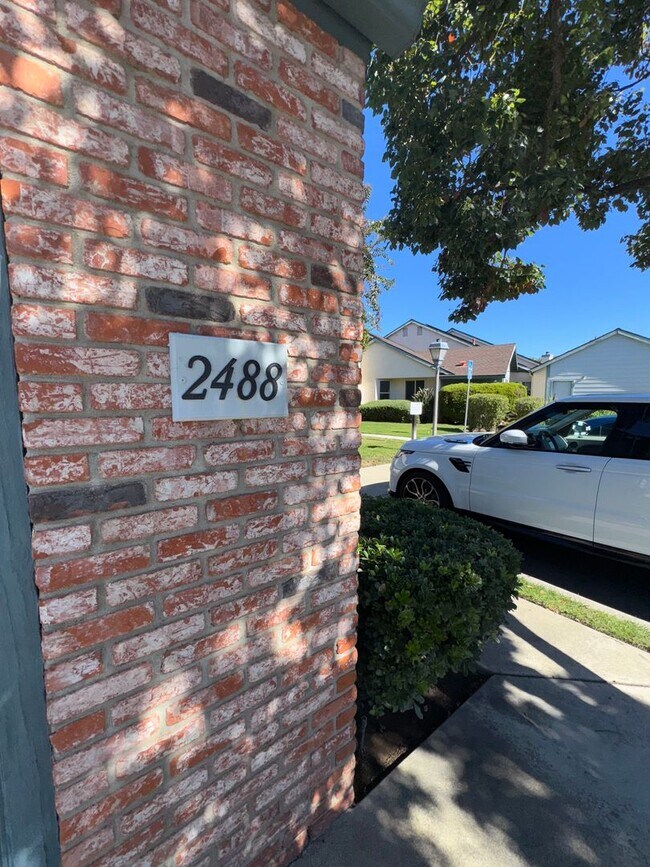 Building Photo - 2488 Turnbridge Glen