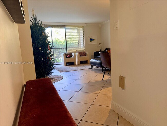 Building Photo - 8065 SW 107th Ave