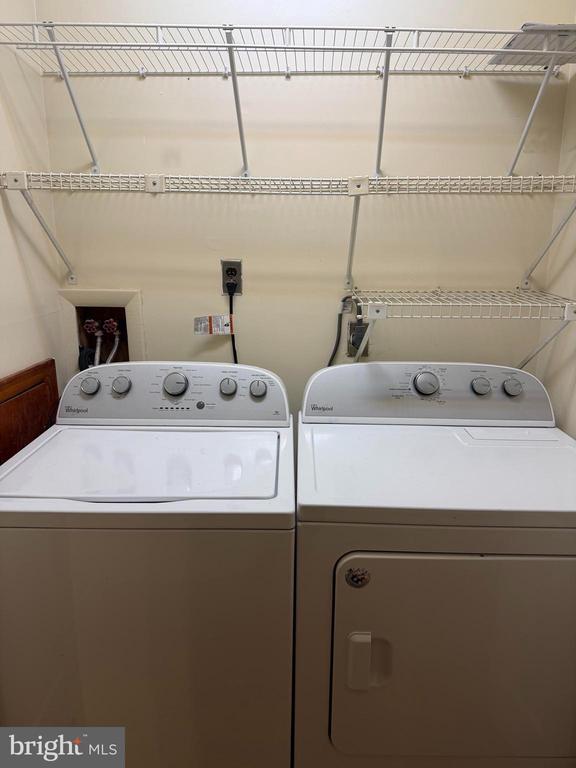 Building Photo - 839 Tydings Rd