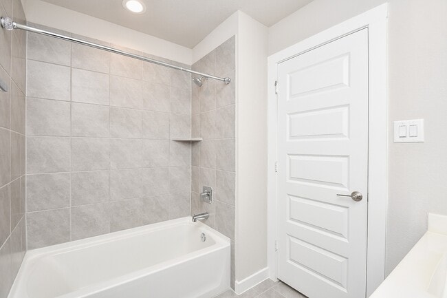 Building Photo - 3831 Sparkman Ln
